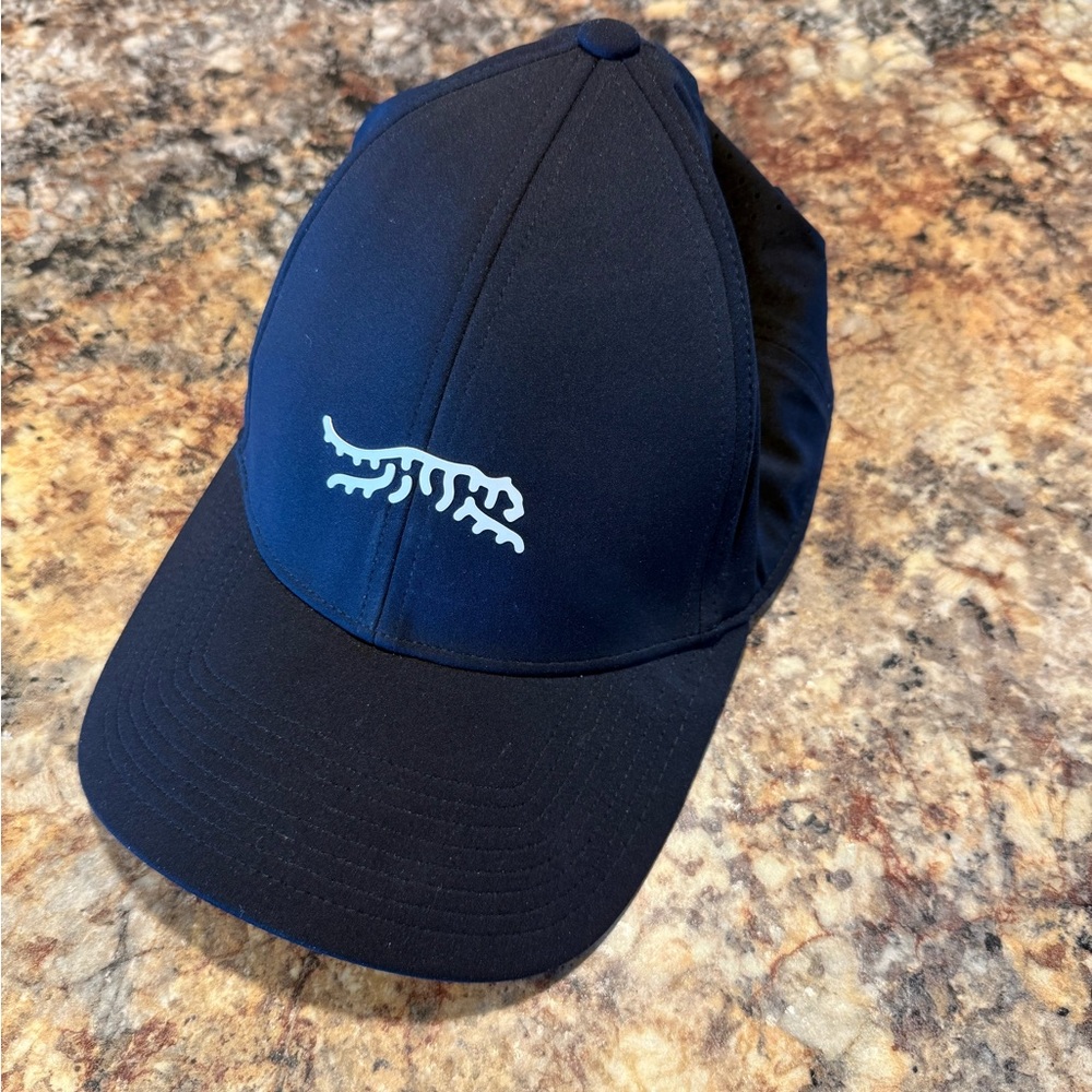 Sun Day Red Performance Golf Cap